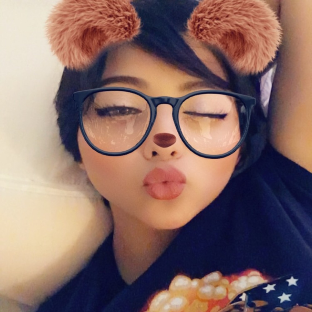 Meet your Posher, Cassie